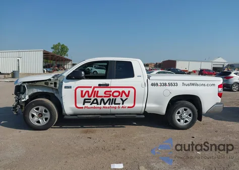 2017 Toyota Tundra Sr5 5.7L V8 z USA, uszkodzony, nr VIN 5TFRW5F18HX228155